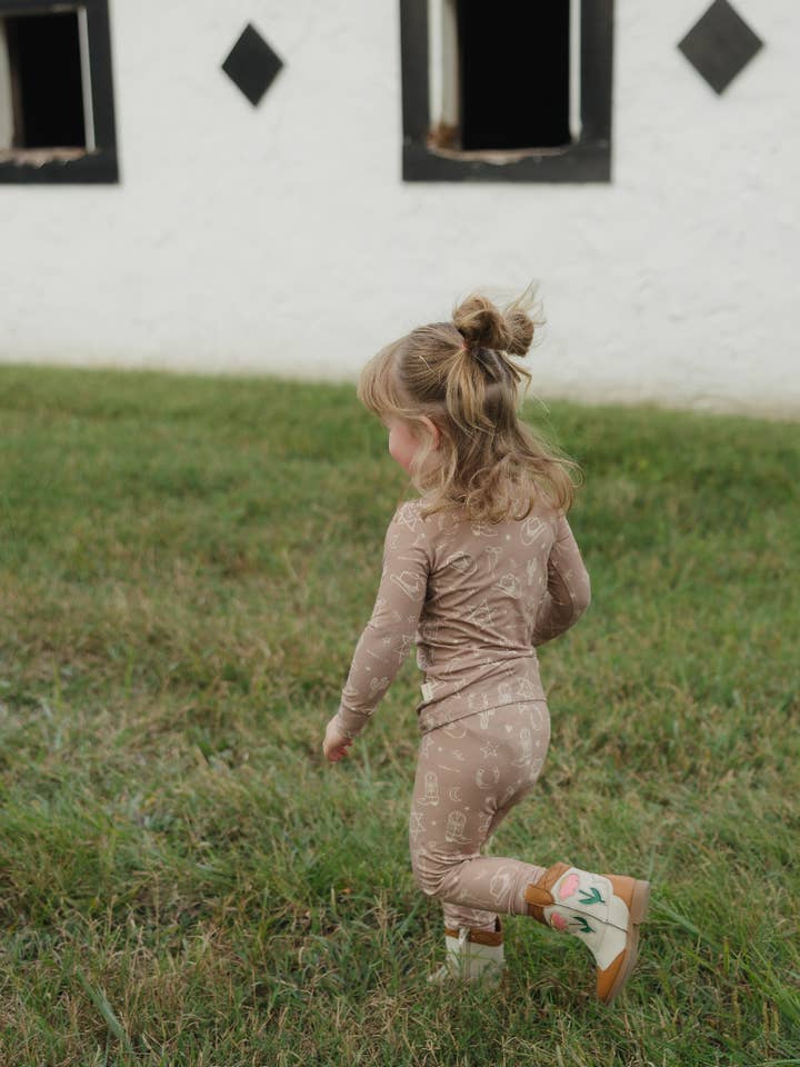 Lil Krew & Co - Wholesale Sleepwear set – Kids - Rodeo Dreams Two Piece Bamboo Pajamas9