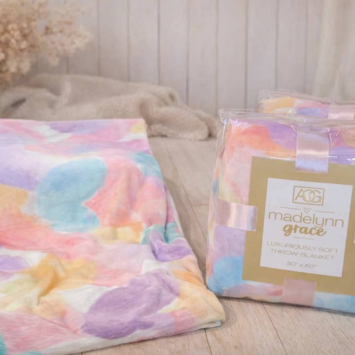 Ace of Grace - Wholesale Bedding Blanket - Kids & Baby - Madelynn Grace Luxe Fleece Blankets8