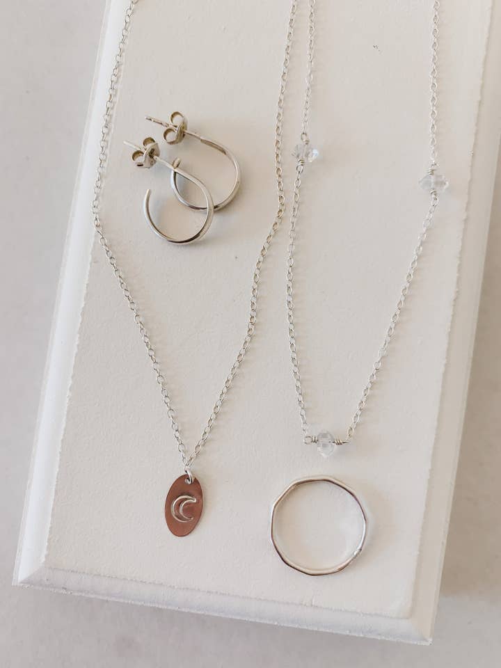 Essentials 4-vare bundt sterlingsølv for engroshandel hos Simply Jules Jewelry