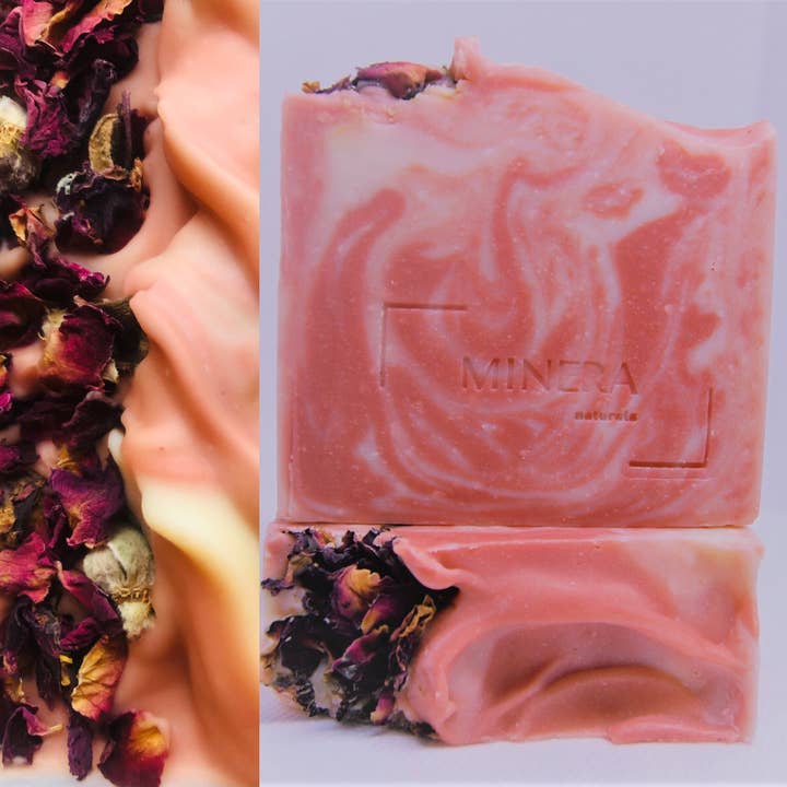 Kokosmelk & roos voor wholesale door Minera Naturals