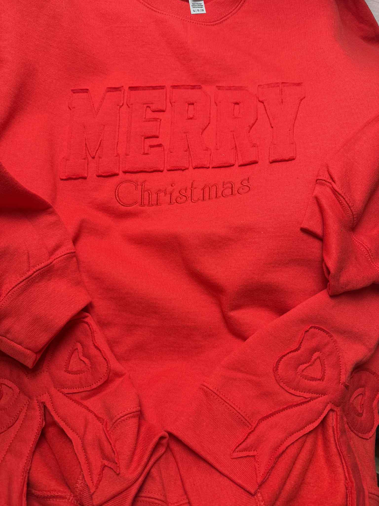 April's Sew Vinyl - Wholesale Sweatshirt - Women's - NEW Merry Christmas Raggy Sidebow, Tone on Tone1