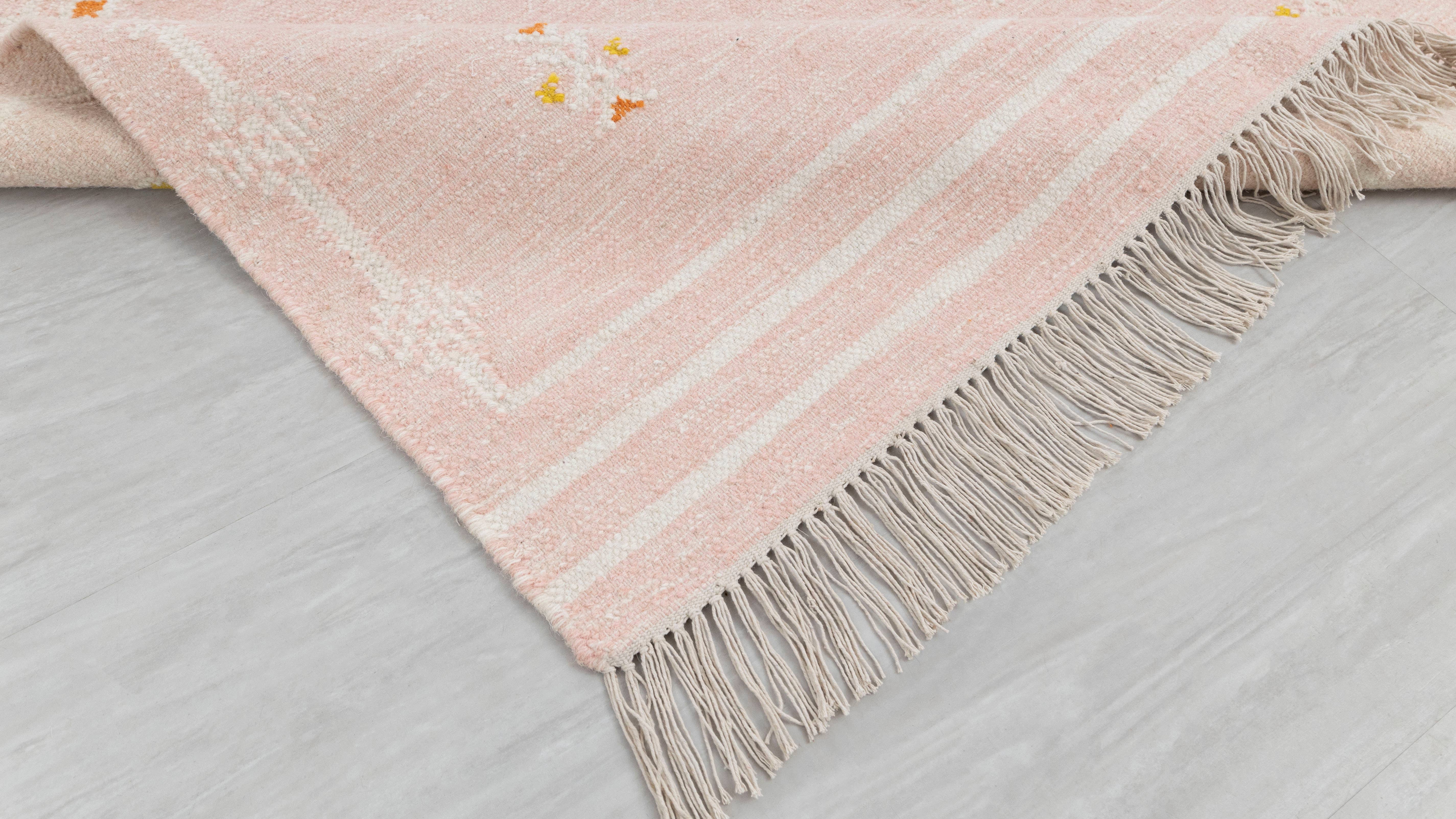 Aesthetic Homes LLC - Wholesale Area Rug - Pink Boho Wool Moroccan & Scandinavian Decor Rug AS-246