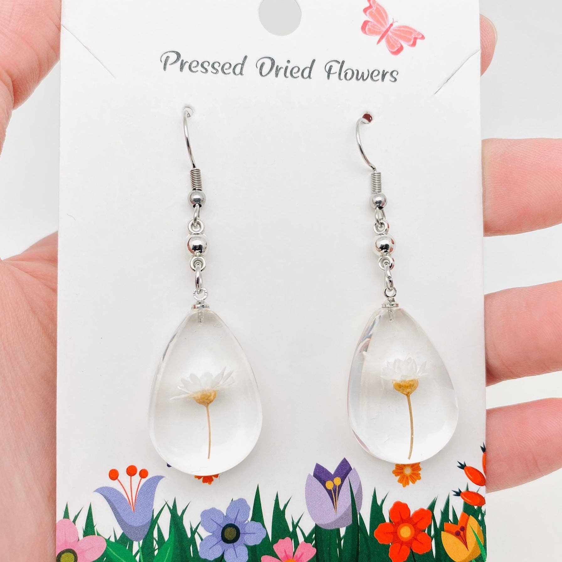 Mio Queena - Vente Boucles d'oreilles pendantes - Boucles d'oreilles pendantes transparentes en forme de goutte en chrysanthème - PDF3