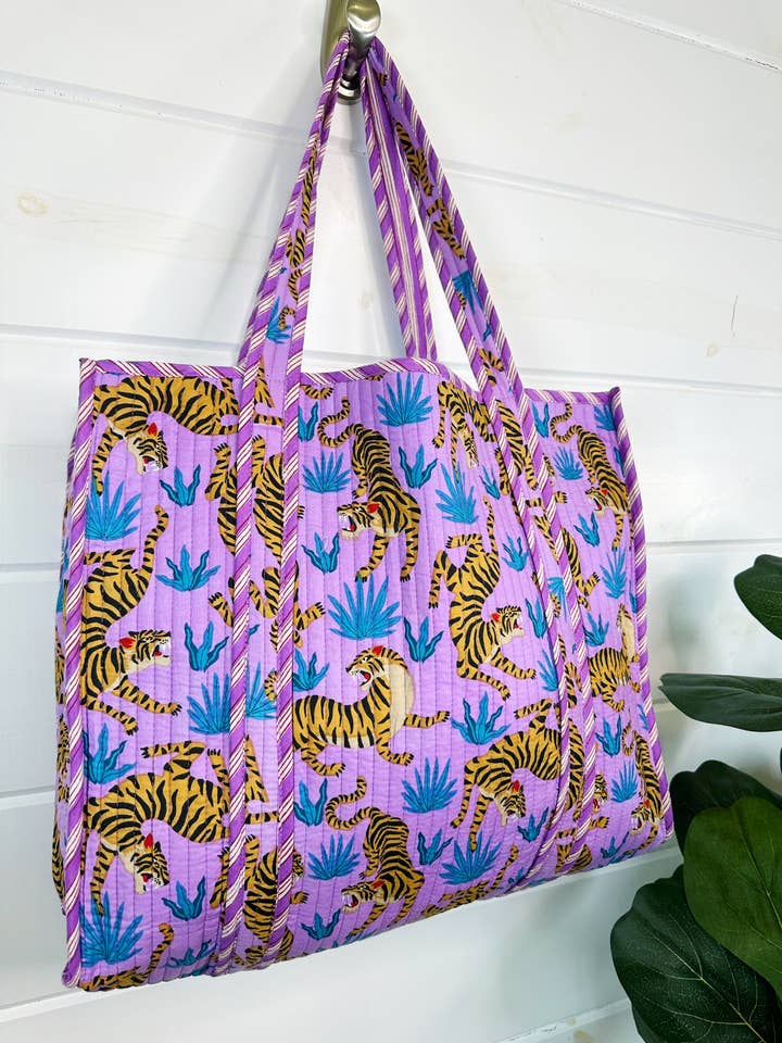 Grands Sacs Cabas | Cabas Matelassé | Imprimé Tigre Violet pour la vente par Folklore Couture