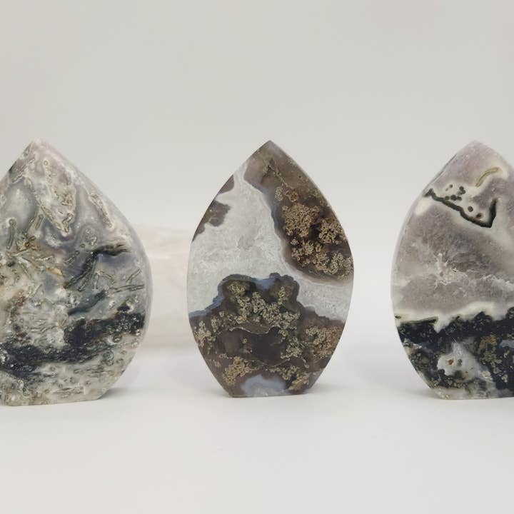 Meraki Gemstones – wholesale Andlig sten/kristall – Mossagat ädelsten flamma/friform (0,5 kg/1,1 lb)1