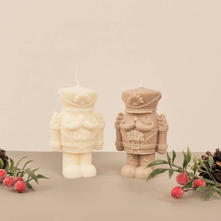 Eli and Things - Wholesale Novelty candle - Large Christmas Nutcracker Candle - Christmas Scented Candle1