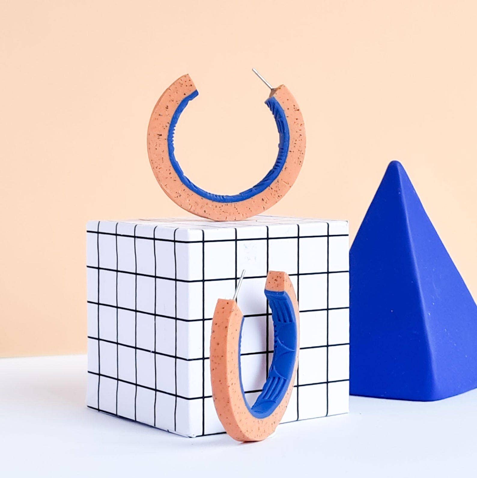 Mono - Wholesale Hoop Earrings - 3 colors - Memphis Style Polymer Clay bicolor hoop Earrings, 80s color block Dangle Earrings3