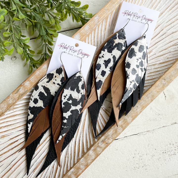 Nellie - Jumbo - Imprimé de vache pour la vente par Rebel Rose Designs by Brook