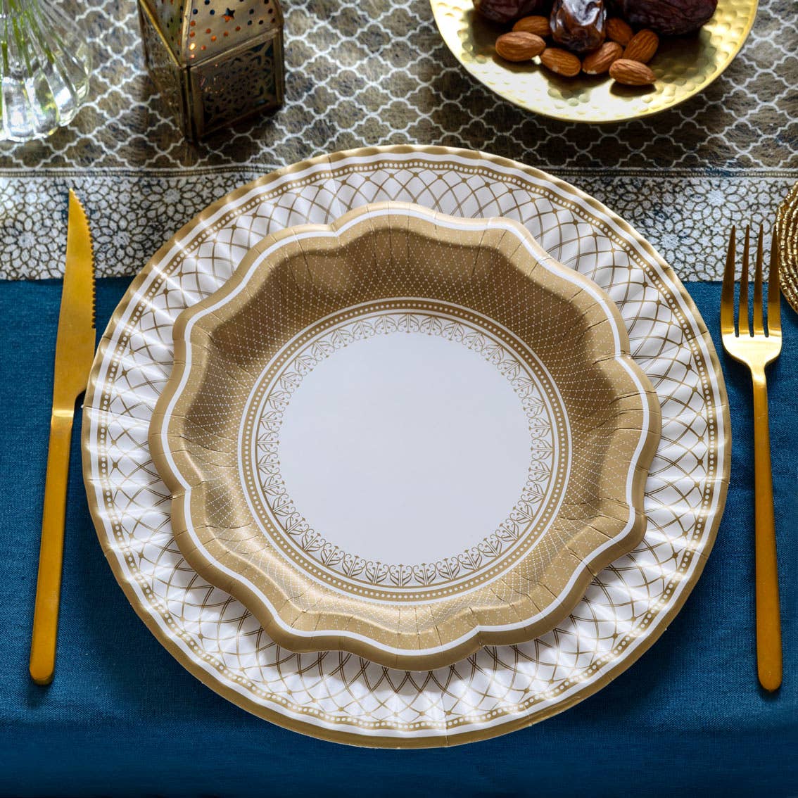 Talking Tables USA - Wholesale Disposable Plate - Gold Plates Medium - 12 Pack | Christmas Plates |4