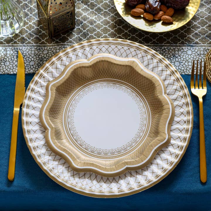 Talking Tables USA - Wholesale Disposable Plate - Gold Plates Medium - 12 Pack | Christmas Plates |4
