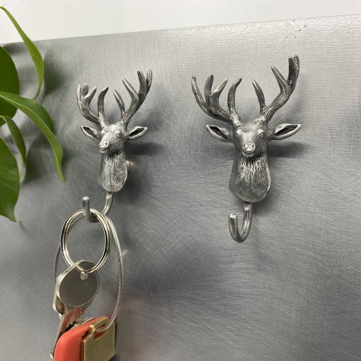MICHELLE BEAUDOIN - Wholesale Wall Hook - Magnetic Deer Hook1