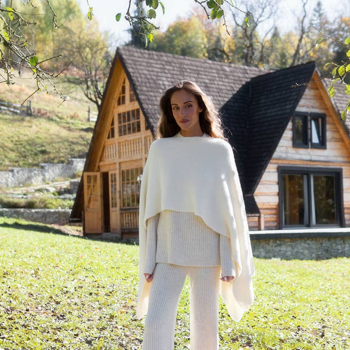 Nenya Fashion Limited - Wholesale Scarf – Women's - Aura Knit Convertible Shawl-Stole4