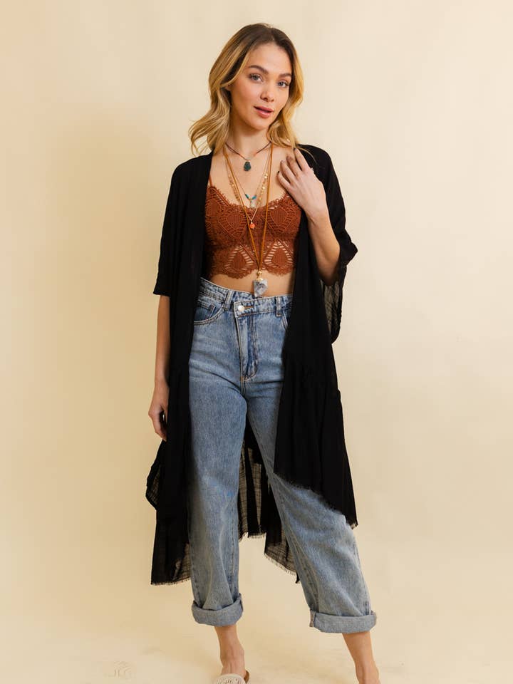 Bøhmisk Kimono 💃 i massiv flæsekant for engroshandel hos Leto Accessories