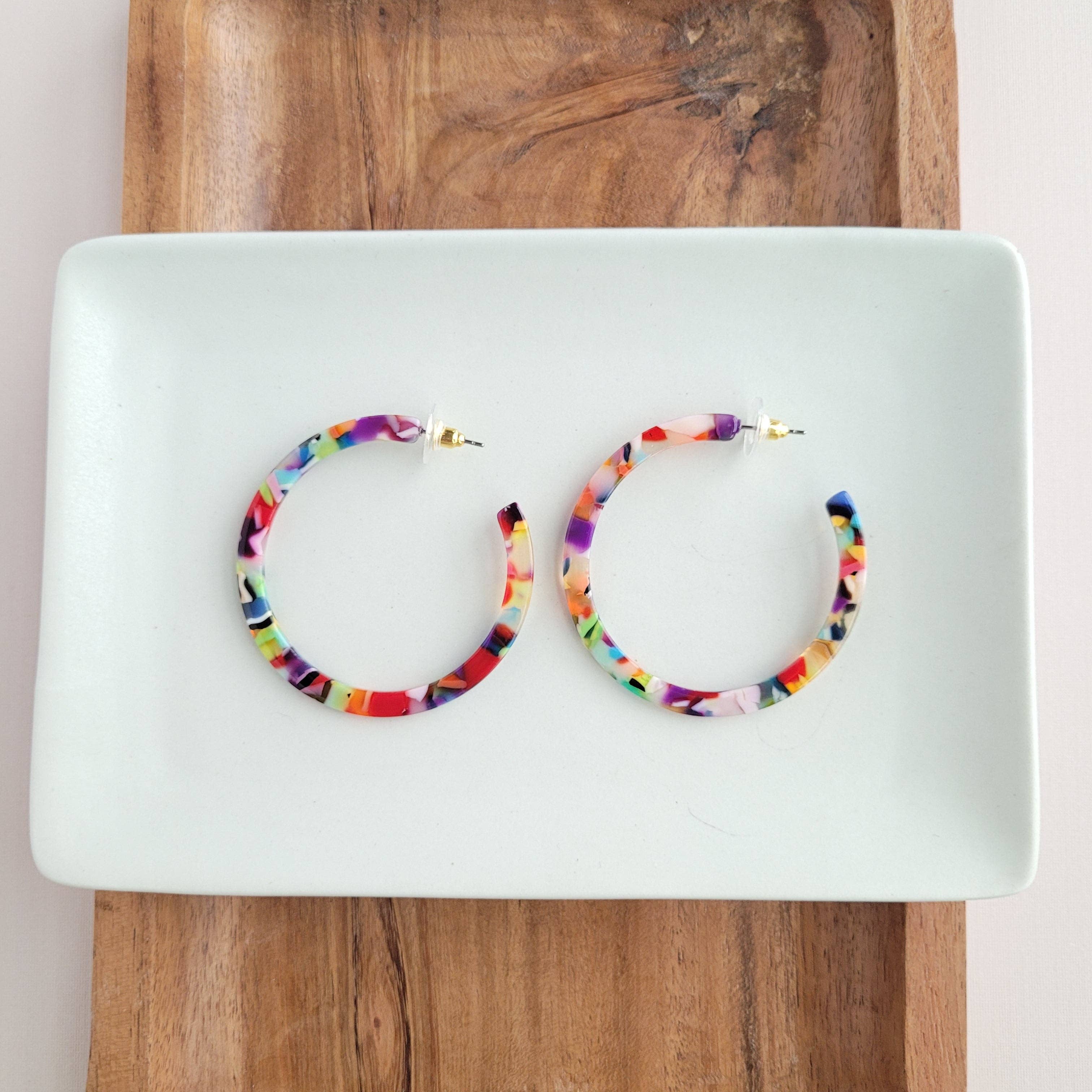 Spiffy & Splendid - Vendita all'ingrosso Orecchini a cerchio - Cameron Fiesta - Orecchini a cerchio grandi colorati, gioielli Spiffy & Splendid13