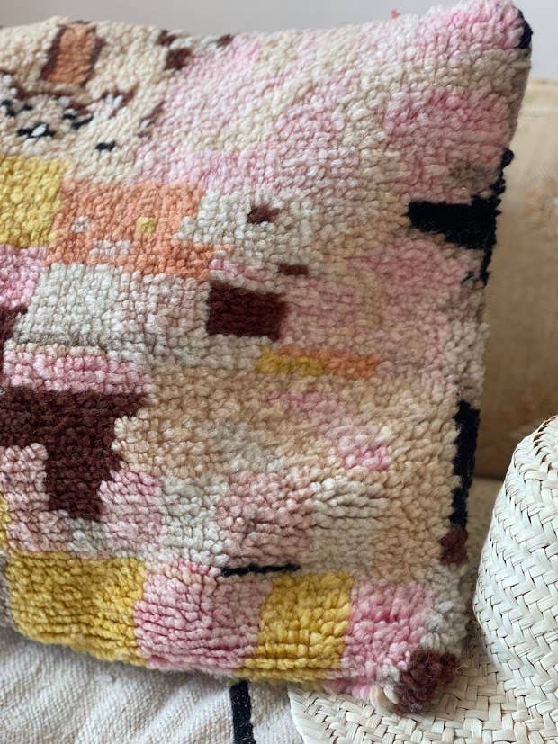 NOMAD BY LIV - Wholesale Throw Pillow Cover - Handmade Boujad Cushion cover soft color – 60 x 40 cm, wool14