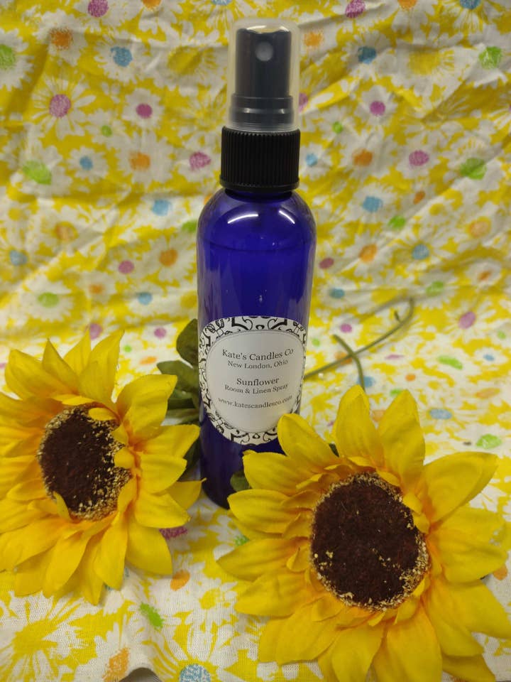 Spray pour chambre et linge de maison Sunflower pour la vente par Kate's Candles co