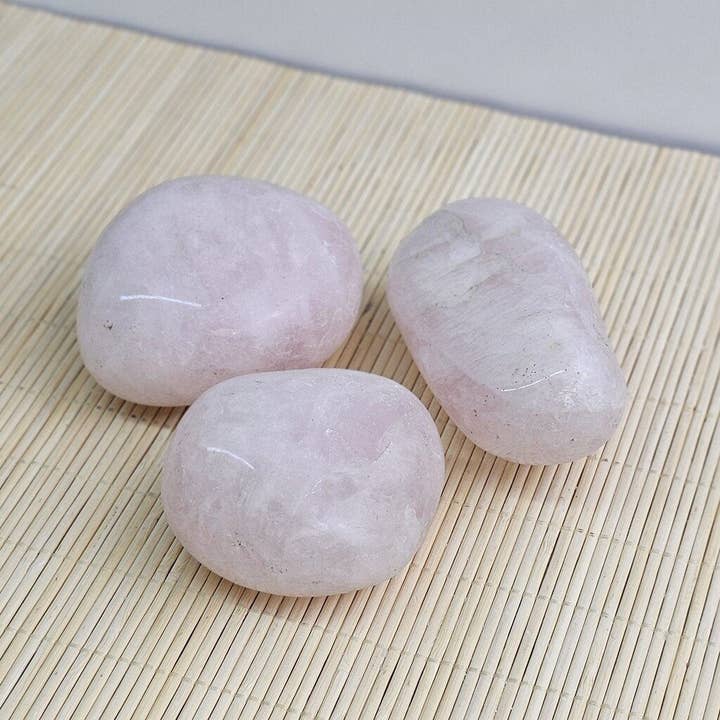 Quartz rose roulé L par kg pour la vente par UNDERSUN.STORE