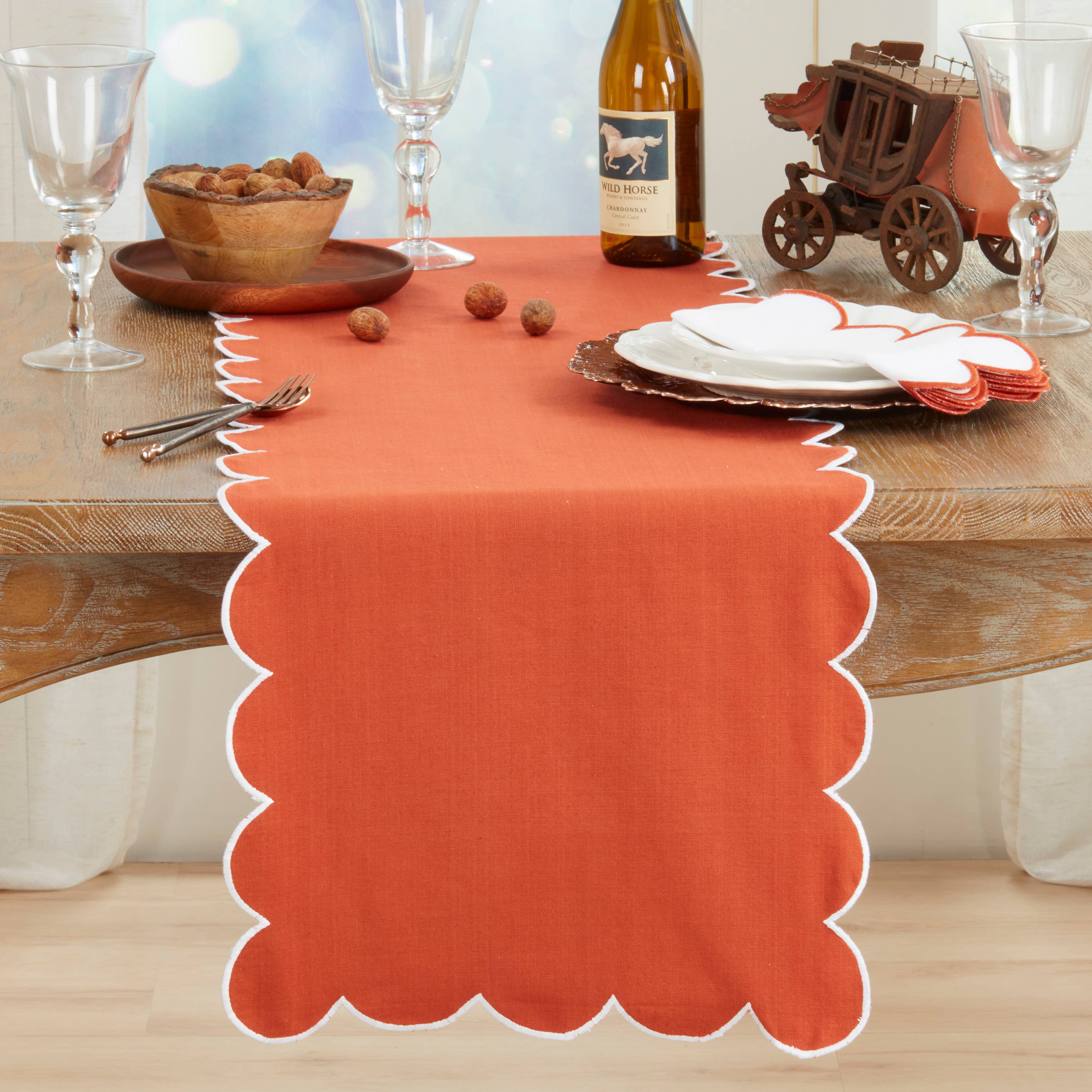 Saro Lifestyle - Wholesale Table Runner - Cotton Scalloped Table Runner21