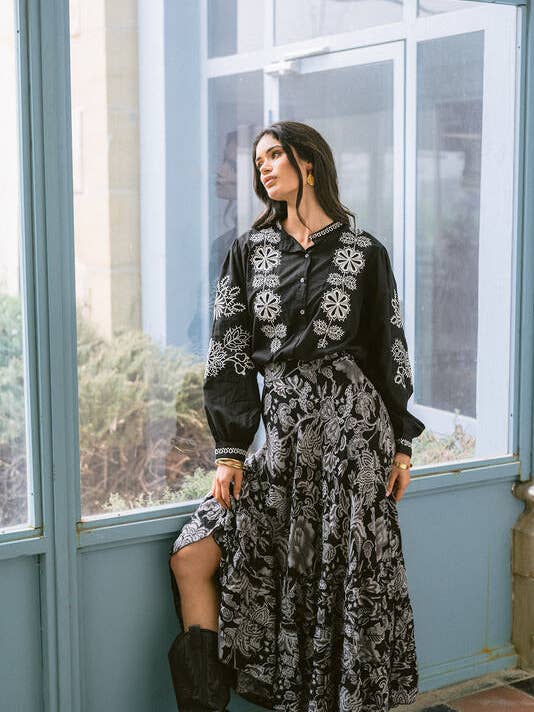 VERONA BLACK & WHITE JUPE LONGUE pour la vente par Piti Cuiti