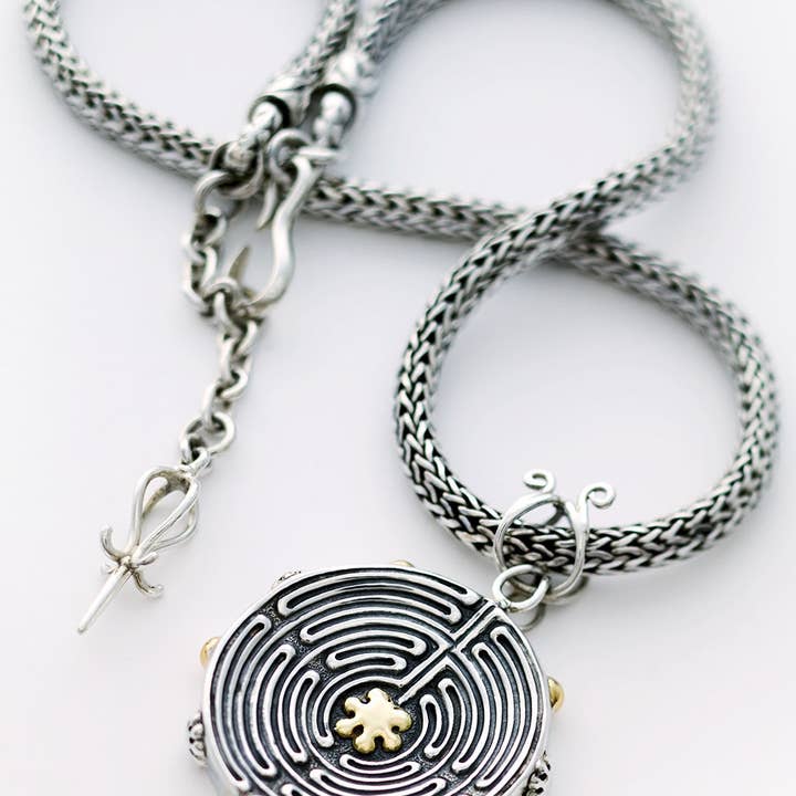 Washington National Cathedral Sterling zilveren en 18 karaats gouden statement-ketting voor wholesale door Cynthia Gale New York