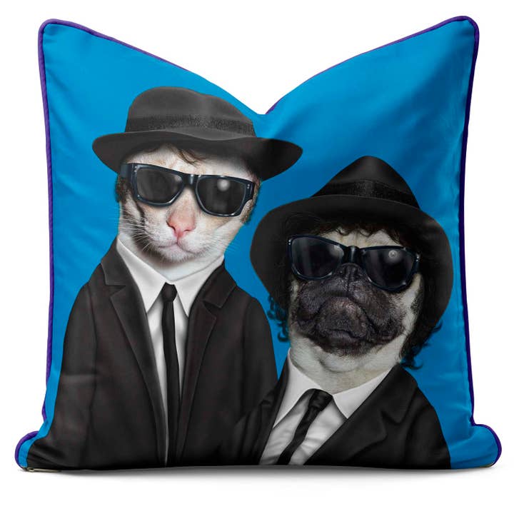 Brothers - Coussin Pets Rock pour la vente par ART CUSHIONS