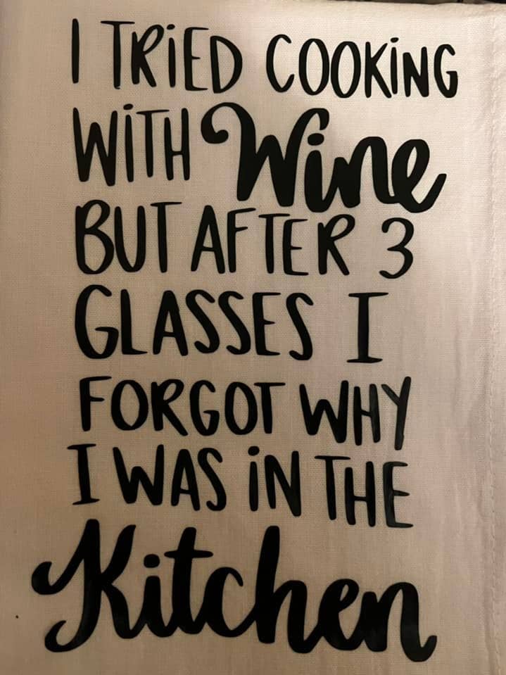 KOKEN MET WIJN - BLOEMZAKHANDDOEK voor wholesale door Bearded Bird Apparel