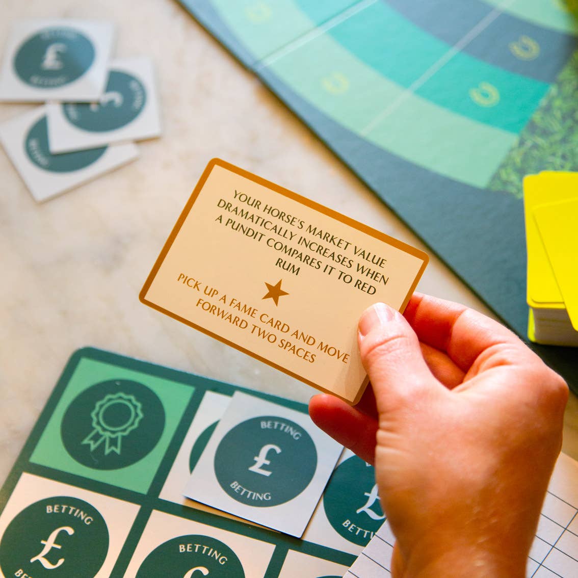 Talking Tables UK – wholesale Board game – Horse Racing Board Game | Gift | Party Game |7