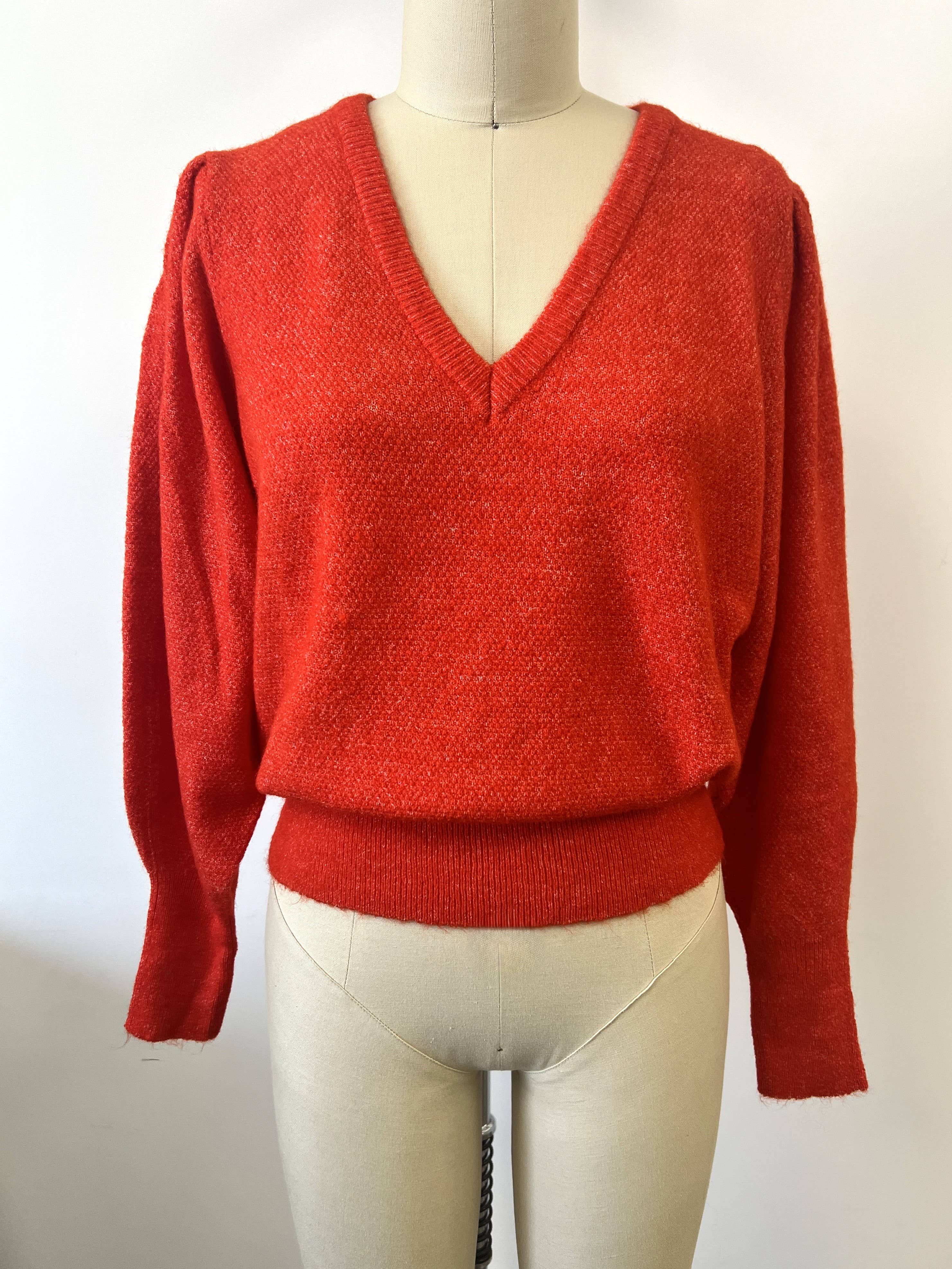 KÖRSBÄRSTOMAT MYSIG FEMME ULLPUFFTRÖJA för wholesale på Faire7