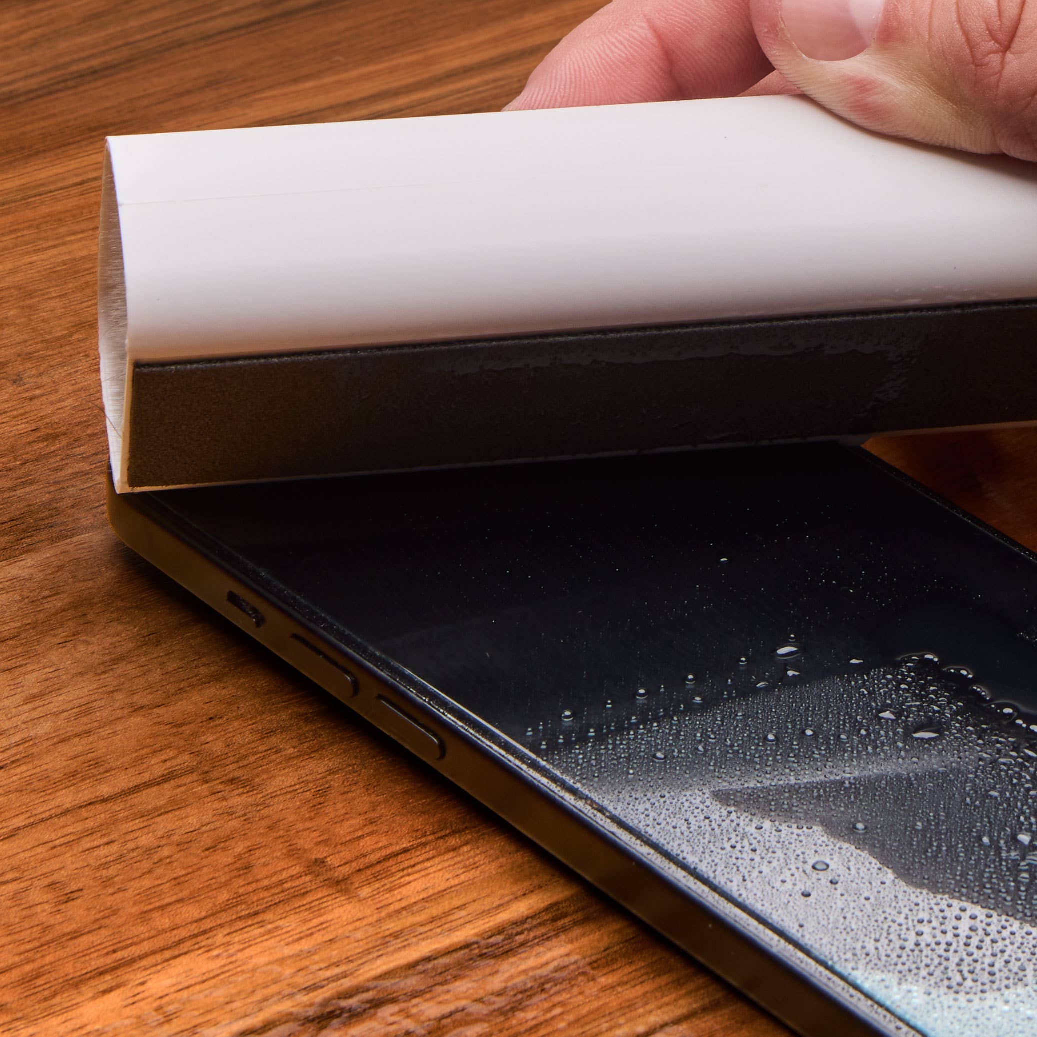 Core Home - Wholesale Cleaning Brush - 8 in 1 Multifunction Tech Cleaning Kit - Onyx9