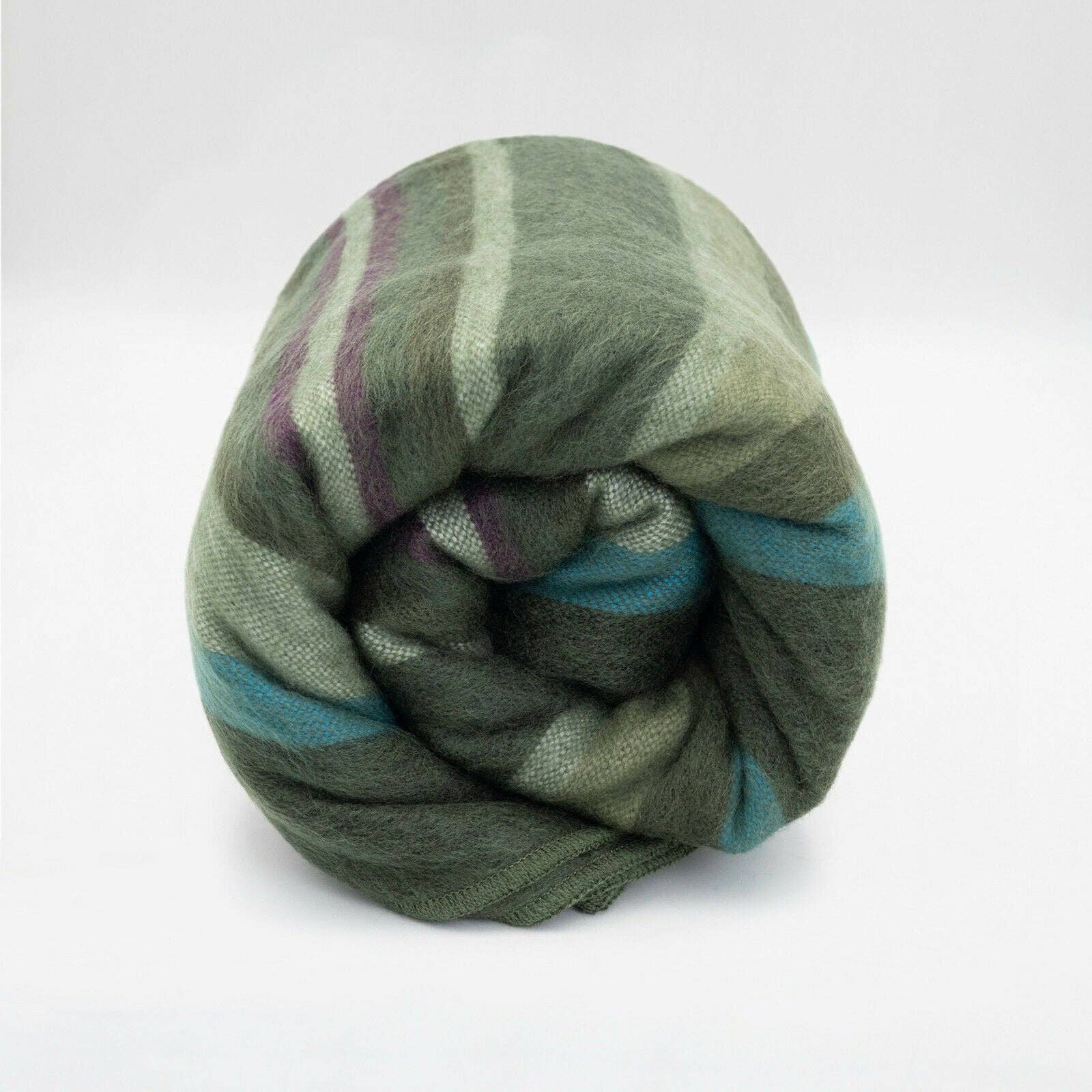 ECUALAMA - Wholesale Throw Blanket - Jambue - Baby Alpaca Wool Throw Blanket / Sofa Cover - Queen 95 x 66 - olive green stripes pattern9