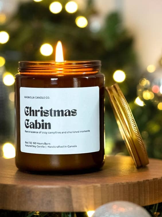 Christmas Cabin - Christmas | Holiday Candle 8oz for wholesale by Magnolia Candle Company