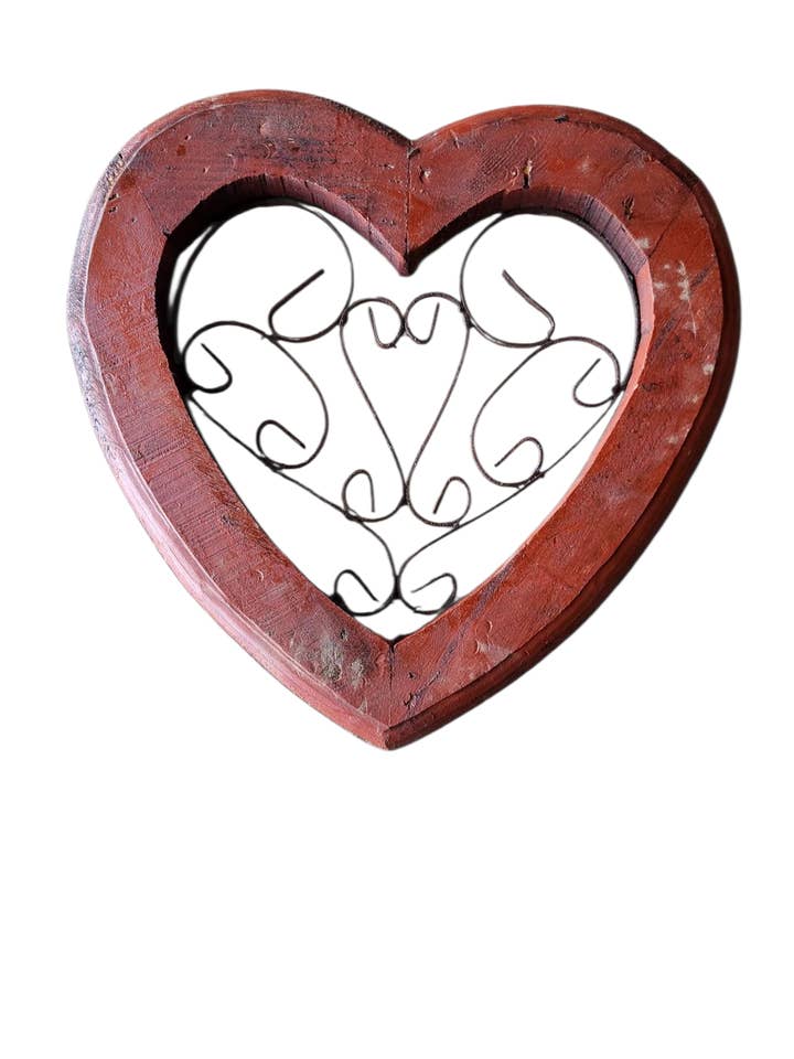 Wood and metal heart for wholesale by Luises Perez Imports LLC