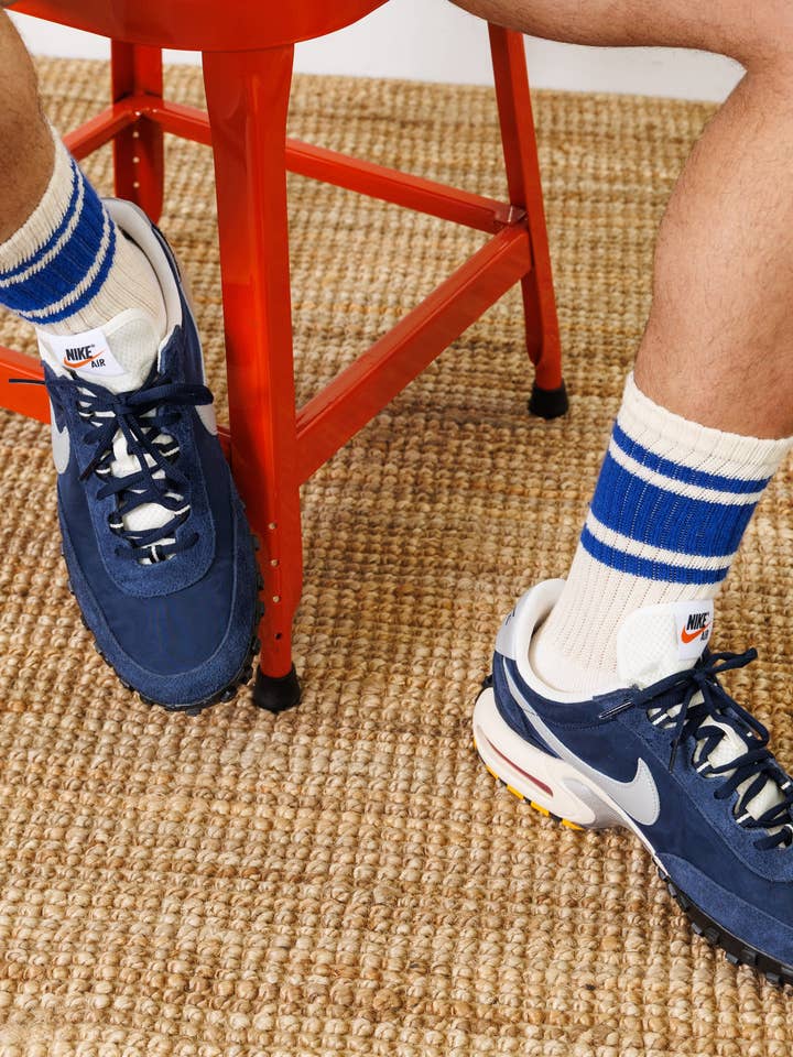 American Trench – Meias - Unissexo por atacado – The Mono Stripe - Meias com Listras e Ajuste Universal11