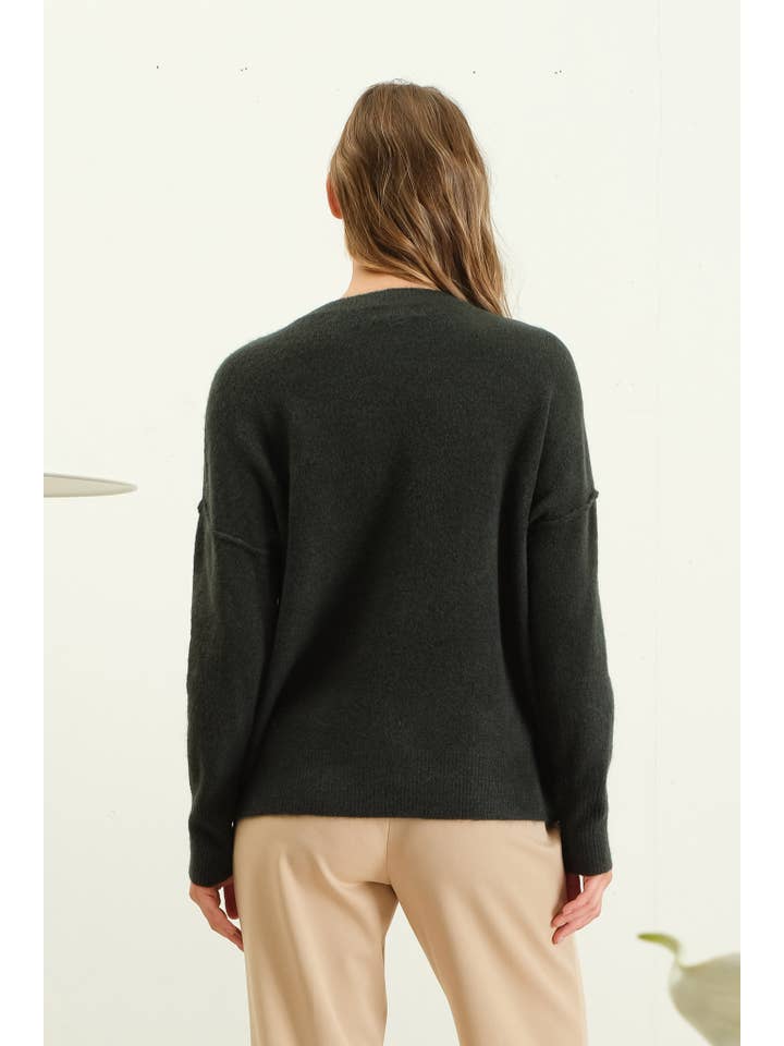 The Workshop Studio - Wholesale Knit Sweater - Women's - SOLID CREWNECK FRONT SEAM KNIT SWEATER