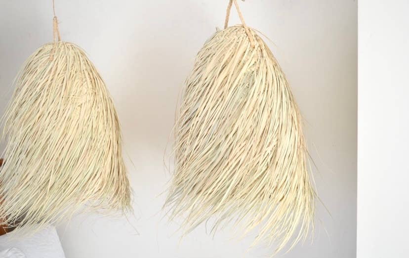 Soukie Morocco - Vente Lustre/Suspension - Lot de 2 suspensions en raphia suspendues en forme de cône en palmier rotin naturel7