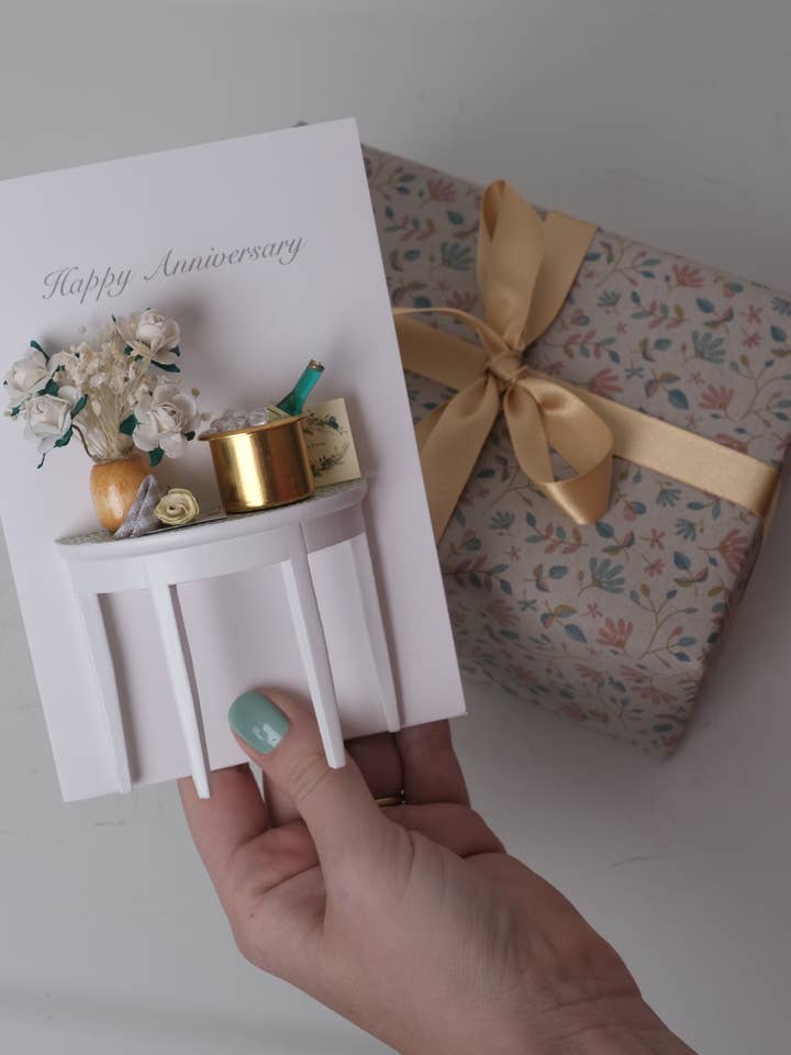 Anniversary bord for engroshandel hos Karrie Barron Limited