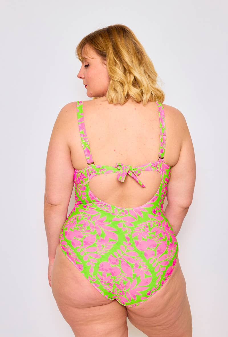 C'MELODIE - Wholesale One Piece Swimsuit - Women's - Plus Size – Baroque Print One-Piece Swimsuit5