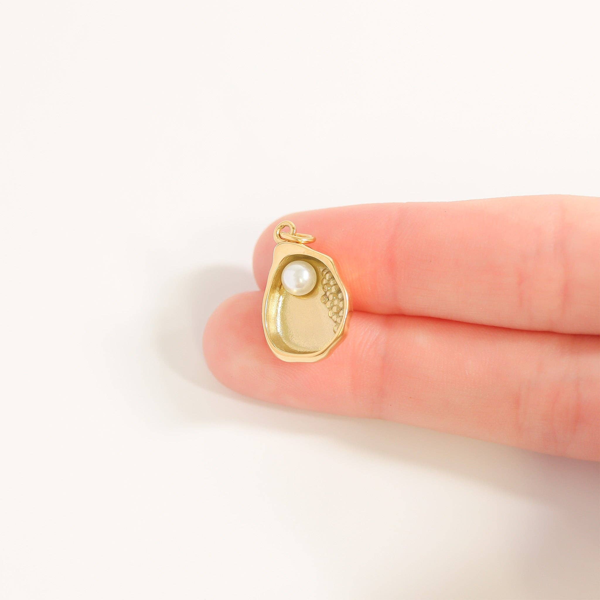 WJW - Wholesale Individual Charm/Pendant - 18K Gold PVD Stainless Steel Shell Charm with Pearl15