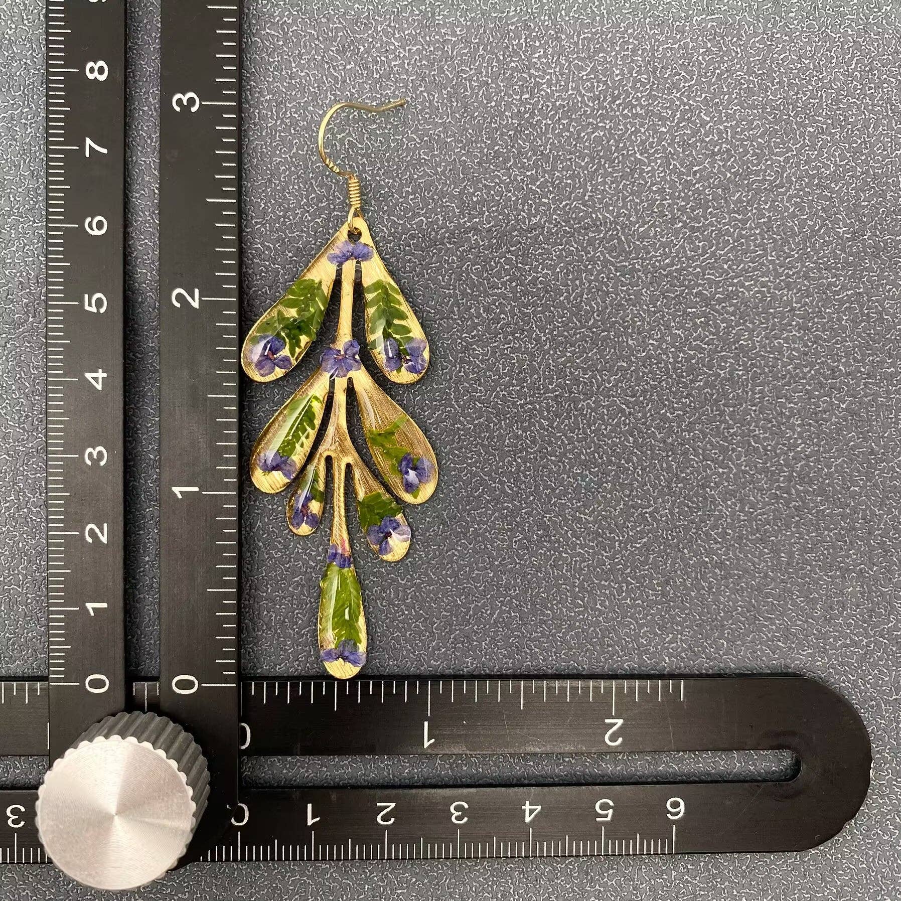 Mio Queena - Wholesale Dangle Earrings - Dried Flowers Brass Leaf Shape Dangle Earrings - PDF3