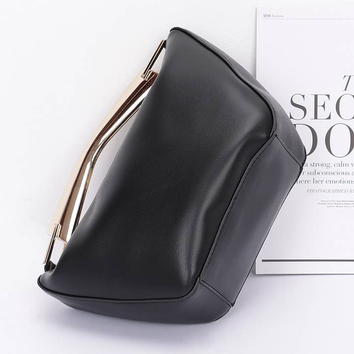 3AM BY H&D ACCESSORIES - Wholesale Clutch Bag - Women's - Faux Leather Metal Handle BAgg
2