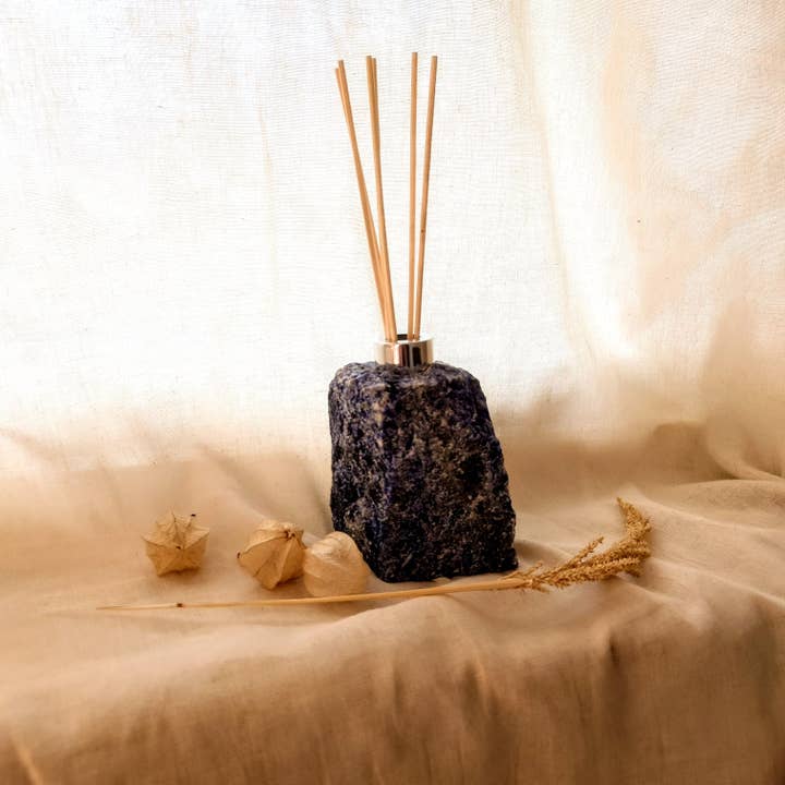 Insight Stones - Wholesale Reed Diffuser - Gemstone diffuser1
