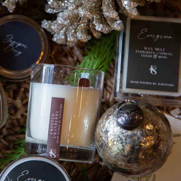 Freedom Studios - Wholesale Jar/Filled Candle - Frosted Cranberry 7.5 oz Wooden Wick Candle3