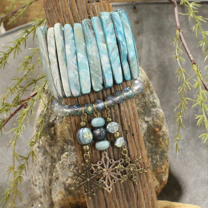 The Primitive Peddler, Inc. - Wholesale Charm/Dangle Bracelet - Snowflakes Falling Shades Of Blue Bracelet Set3