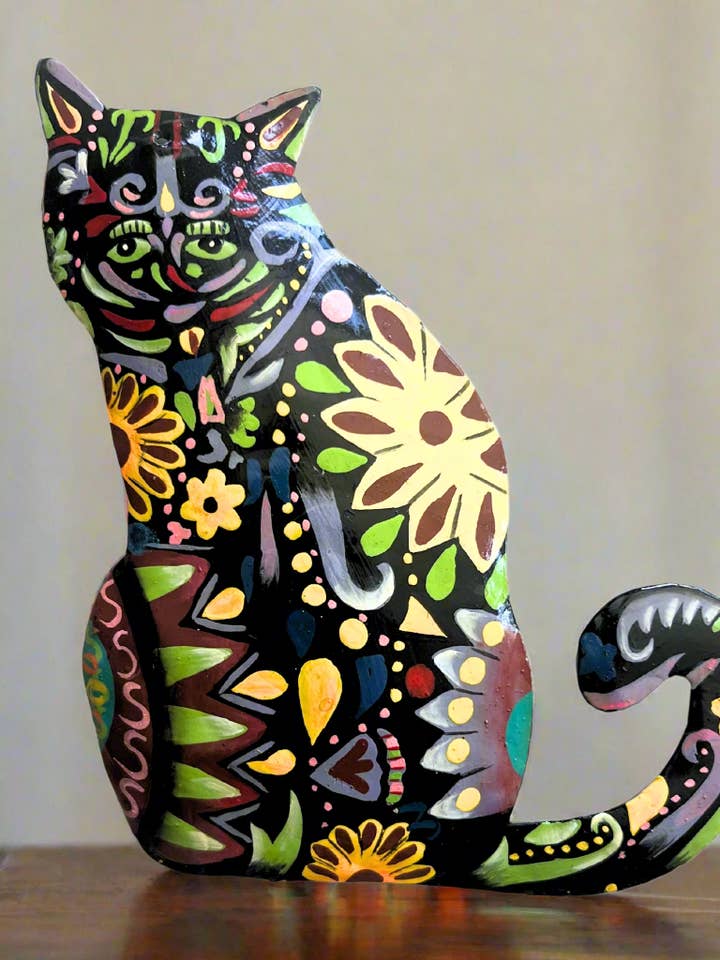 Levende Meow malet kattemetalvægkunst for engroshandel hos Beyond Borders