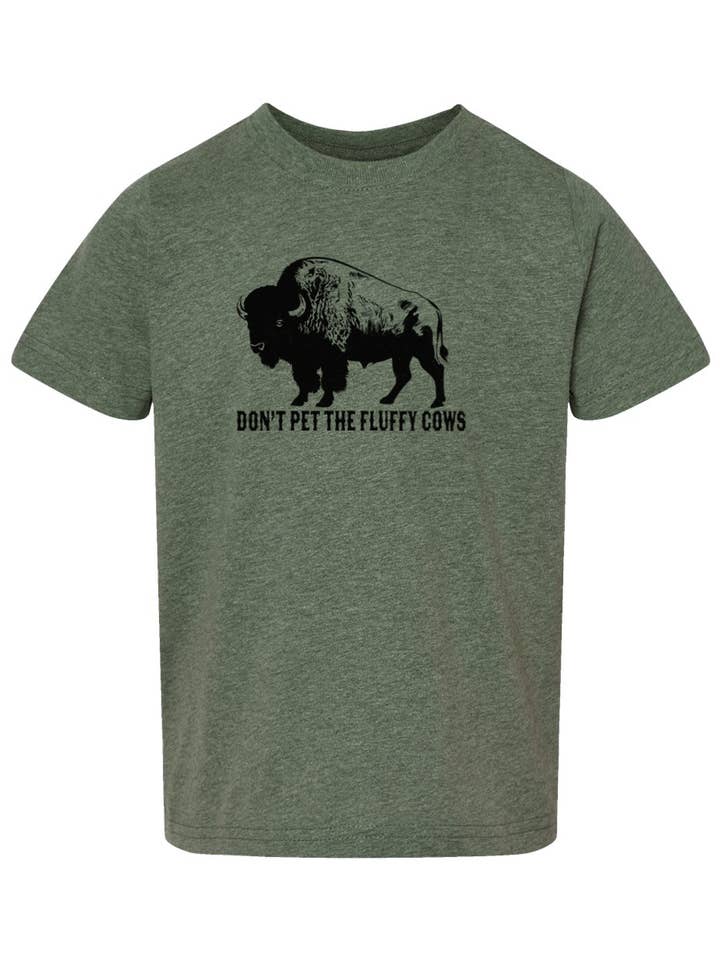Må ikke klappe de fluffy køer småbørnsbison t-shirt for engroshandel hos Made of Mountains