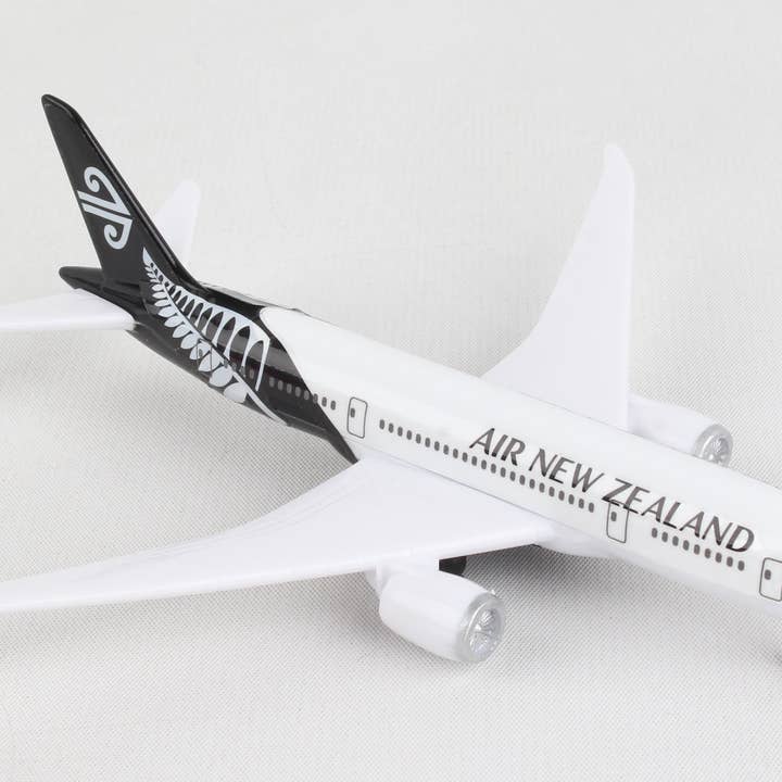 Daron Worldwide Trading - Wholesale Toy Plane - Kids - AIR NEW ZEALAND SINGLE PLANE #21