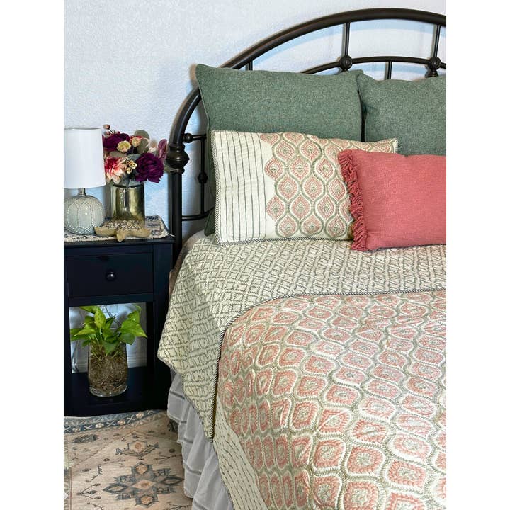 Ruhe - The Home Look - Wholesale Quilt - Mahagony Cotton Quilt
