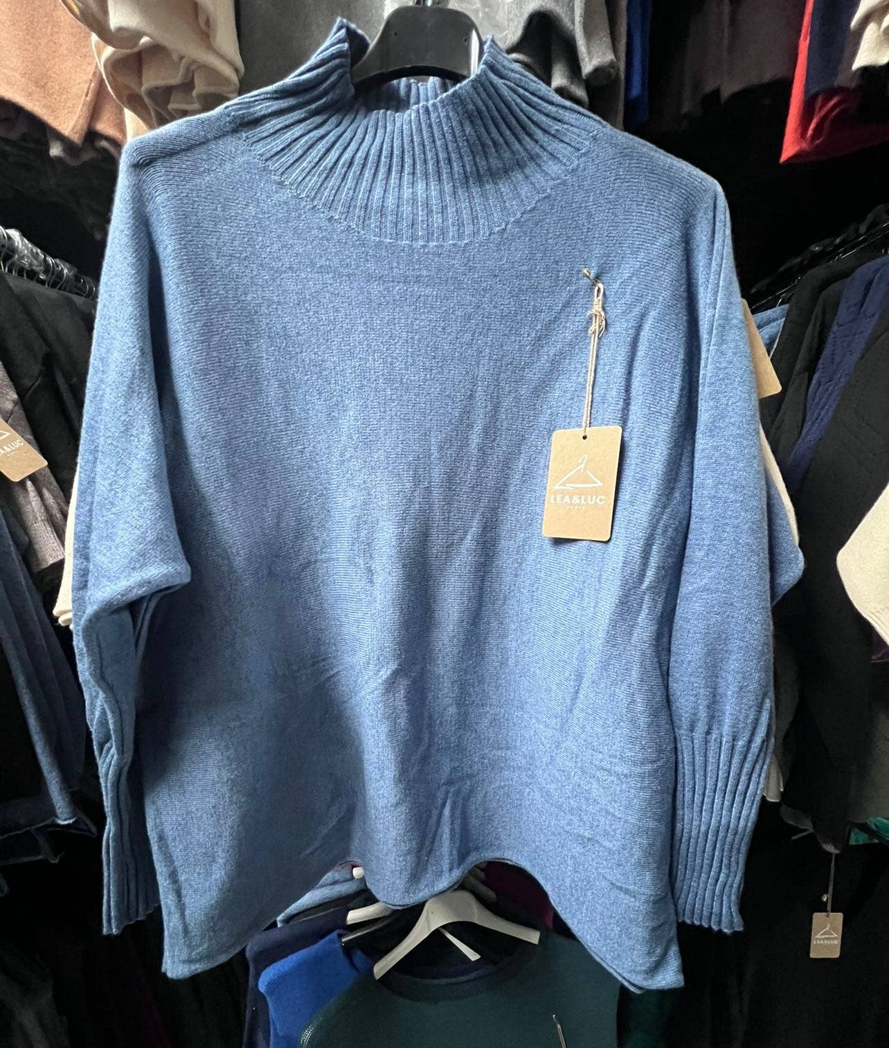 LÉA & LUC - Wholesale Pullover-trui - Dames - Trui met hoge hals REF. 612326