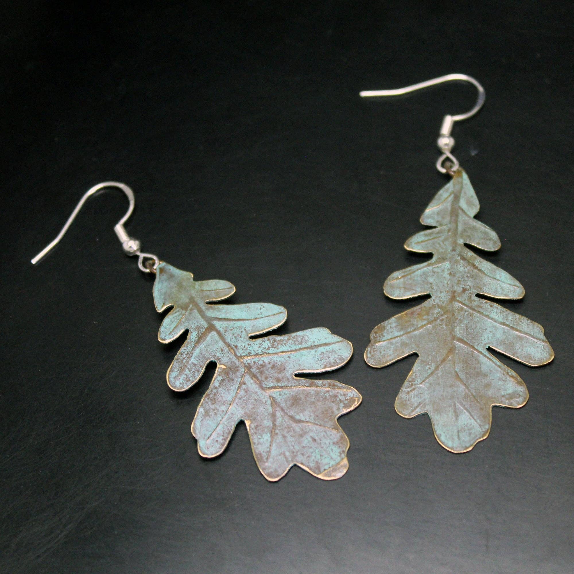 Plataica - Wholesale Dangle Earrings - Oak leaf earrings in brass and 925 silver with green patina3