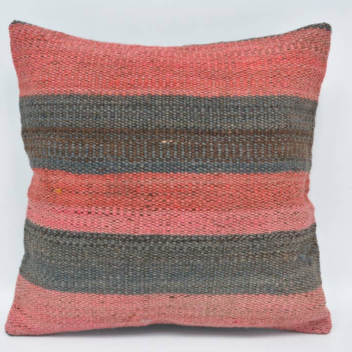 Cuscini e Copricuscini per Decorazioni Domestiche Antiche e Gotiche per la vendita all'ingrosso da parte di Kilim Pillow Decors
